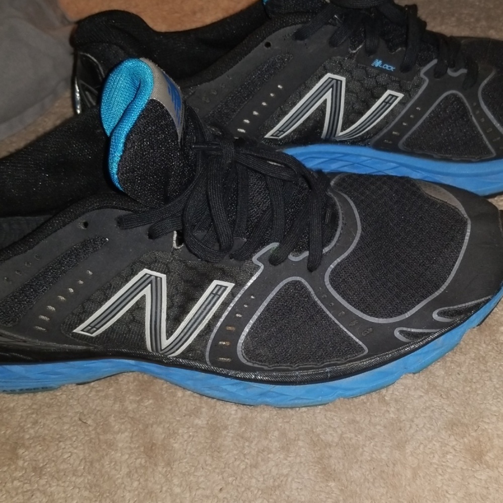 Shoes - Picture 4 of 5